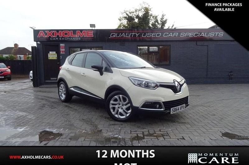 Cream/black Used 2014 Renault Captur Dynamique SUV | £3,995 (Good price) - Image 1/1