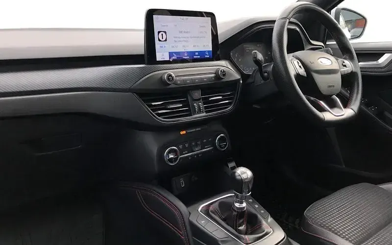 Used Ford Focus ST-Line X 125 HP (91 kW) 2020 White Estate