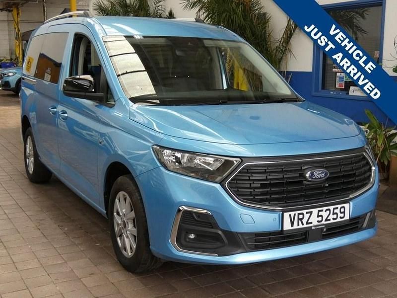 Used Ford Grand Tourneo Connect Titanium 114 HP (83 kW) 2024 Blue MPV