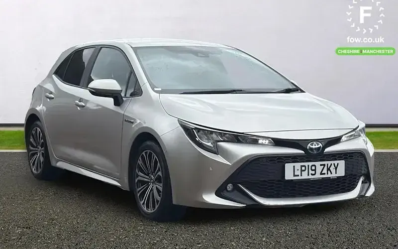 Used Toyota Corolla Design 122 HP (89 kW) 2022 Hatchback