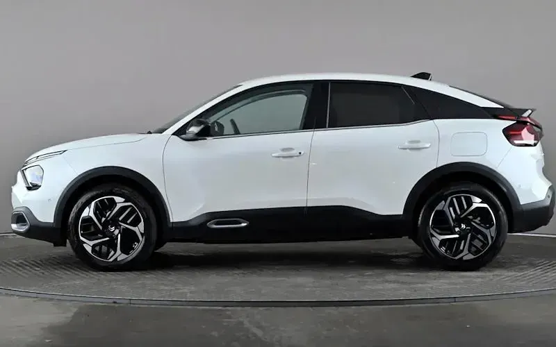 Used Citroën C4 PureTech 131 HP (96 kW) 2024 White SUV