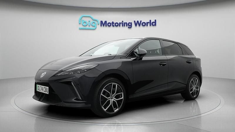 Used MG MG4 EV Trophy 150 kW (204 HP) 2024 Black Hatchback