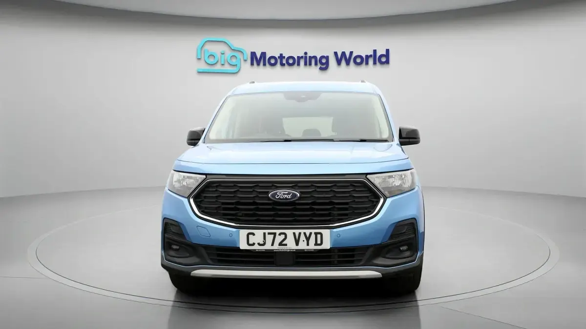 Used Ford Grand Tourneo Connect Active 122 HP (89 kW) 2023 Blue MPV