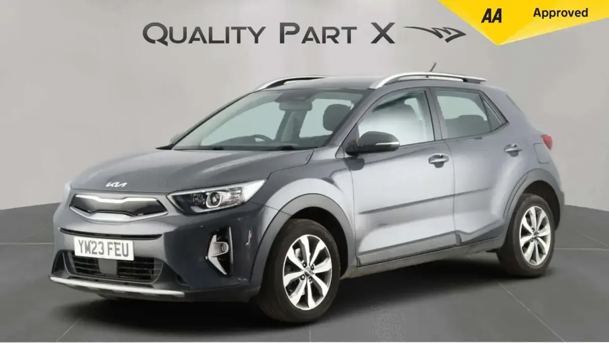 Used Kia Stonic 99 HP (72 kW) 2023 Grey SUV
