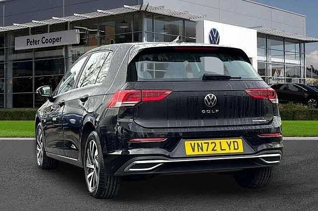 Used VW Golf VIII Style 204 HP (150 kW) 2022 Black Hatchback