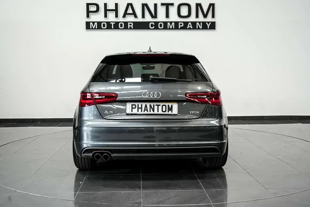 Usado Audi A3 S-Line 150 HP (110 kW) 2016 Cinzento Citadino