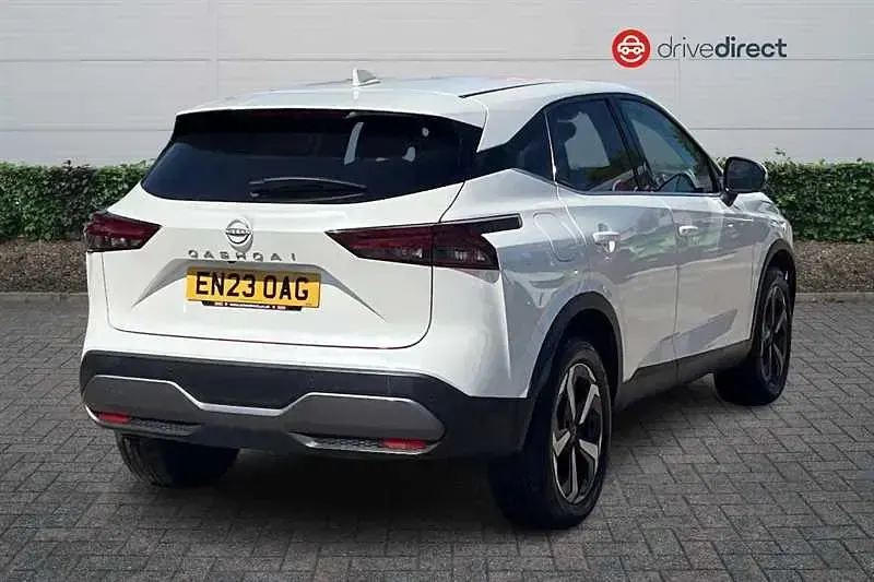 Used Nissan Qashqai N-Connecta 158 HP (116 kW) 2023 White SUV