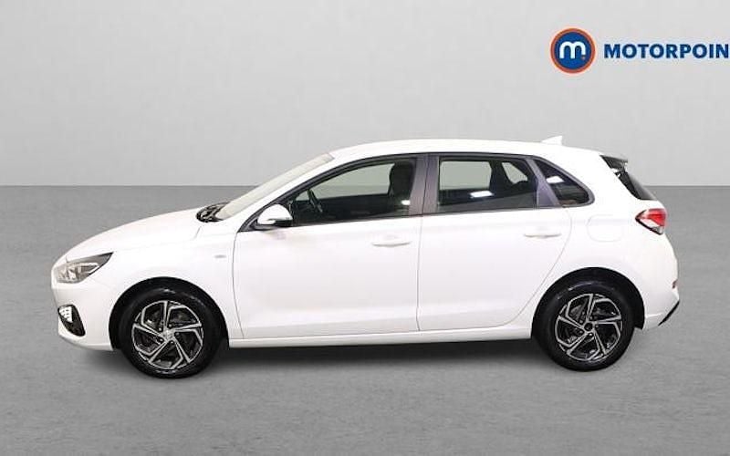 Used Hyundai i30 SE 136 HP (100 kW) 2021 White Hatchback