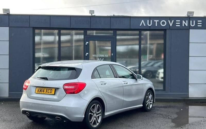Used Mercedes A180 109 HP (80 kW) 2014 Silver Hatchback