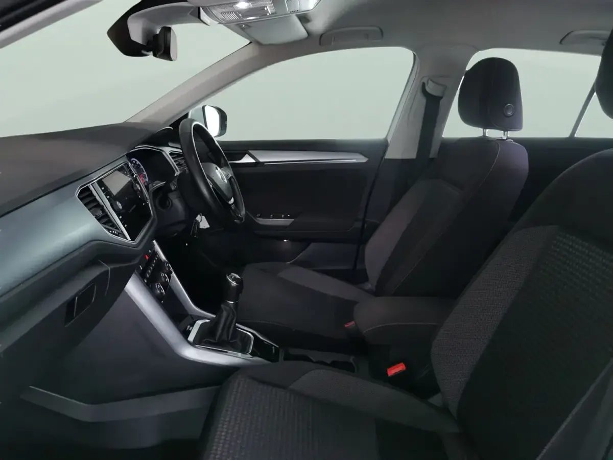 Usado VW T-Roc Active 110 HP (80 kW) 2022 Branco SUV