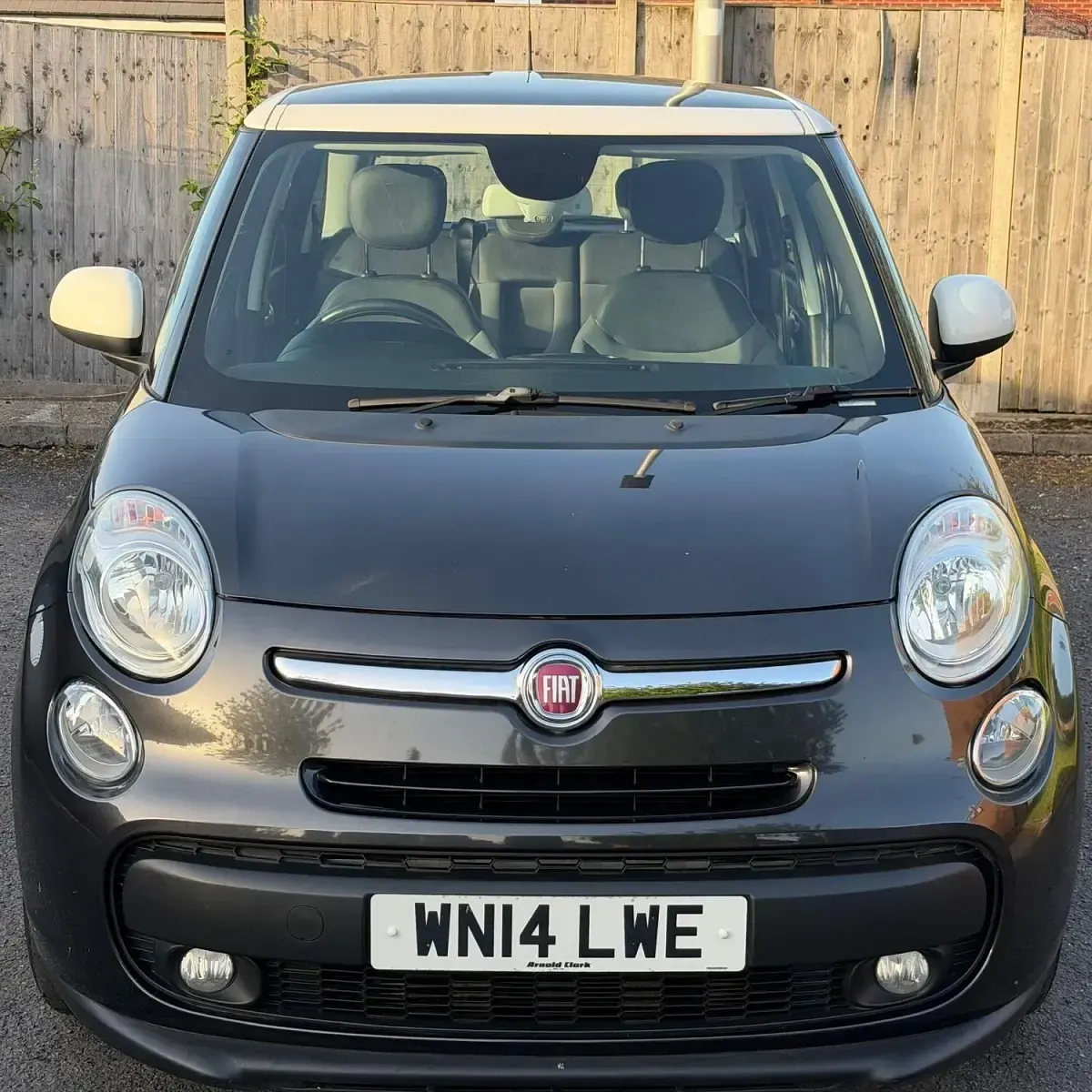 Used Fiat 500L Lounge 85 HP (62 kW) 2014 Grey/white MPV