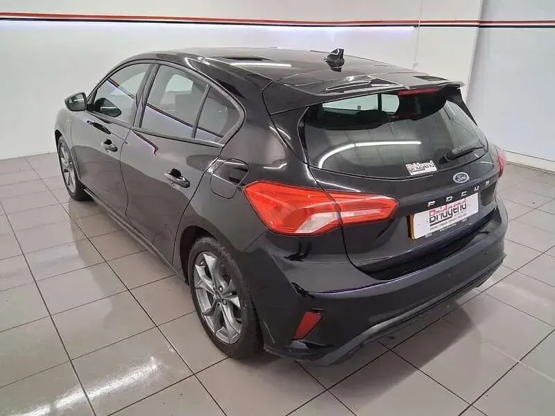 Used Ford Focus ST-Line 125 HP (91 kW) 2020 Black Hatchback