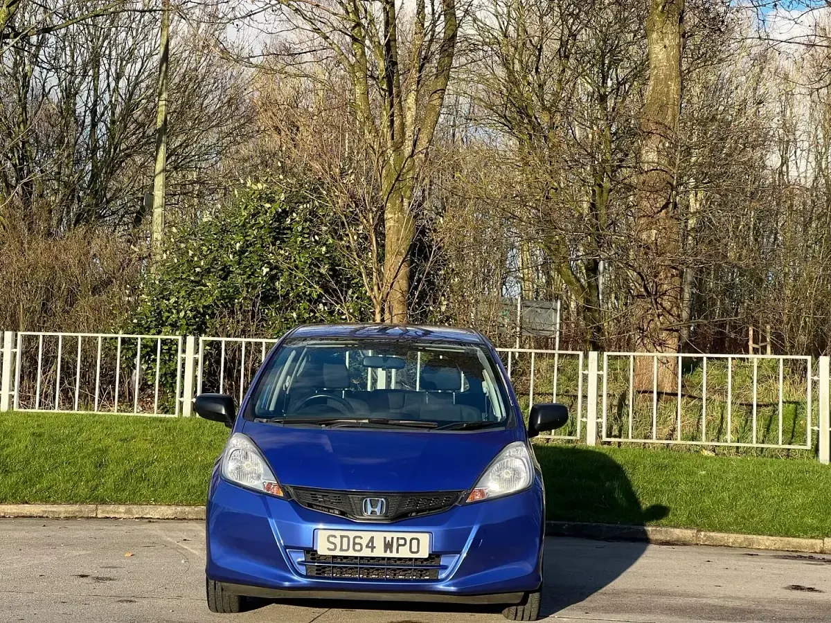 Used Honda Jazz S 90 HP (66 kW) 2014 Blue Hatchback