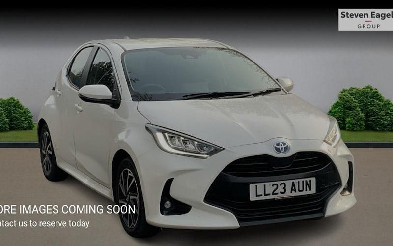 Used Toyota Yaris Hybrid Design 116 HP (85 kW) 2026 Hatchback