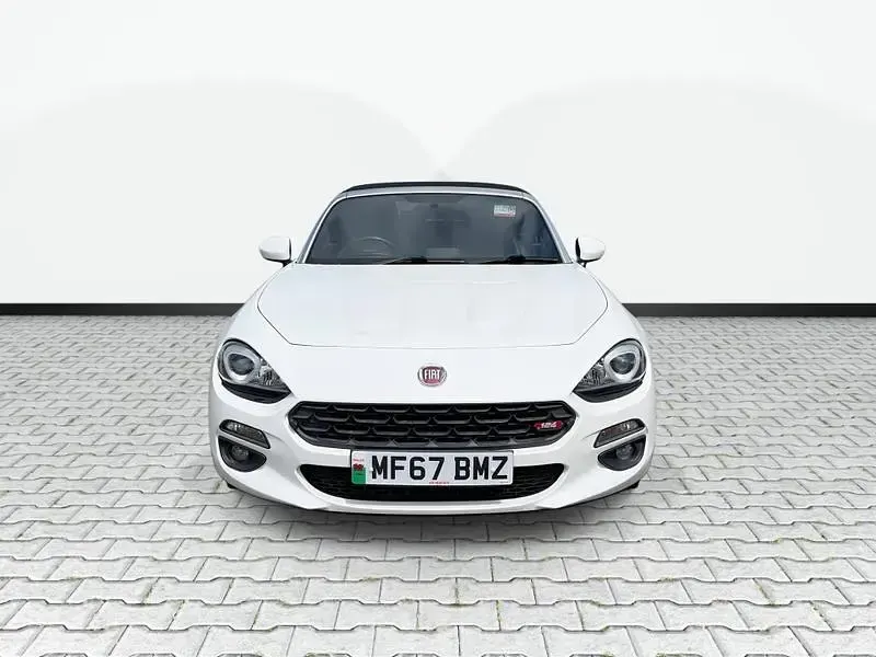 Used Fiat 124 Spider Lusso 140 HP (102 kW) 2017 White Cabriolet
