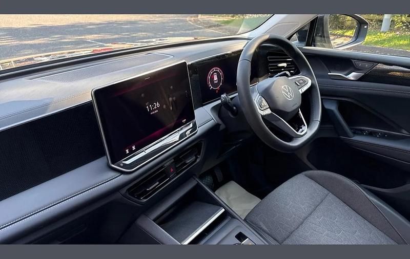 Used VW Tiguan Match 147 HP (108 kW) 2025 Black SUV