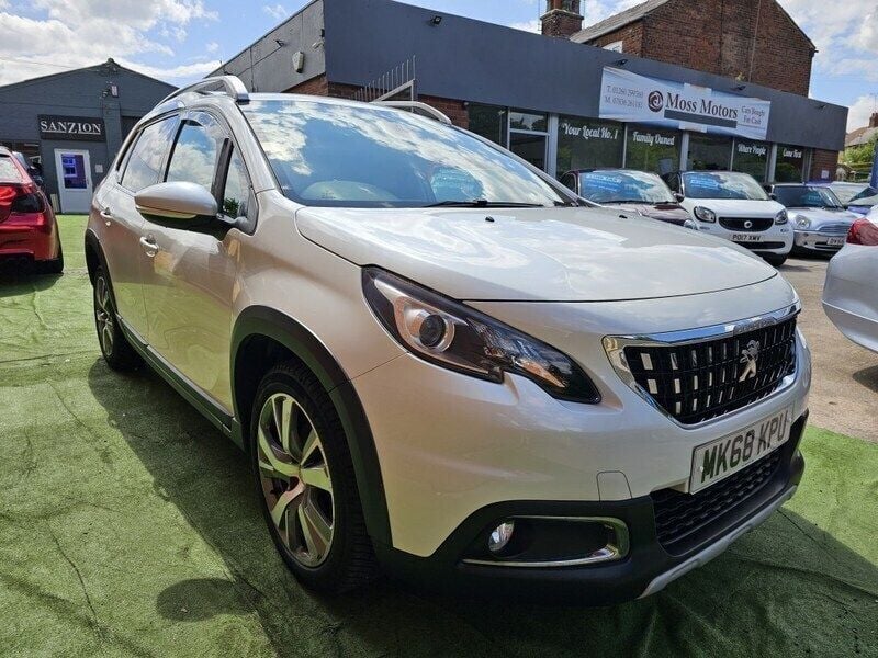 White Used 2018 Peugeot 2008 Allure SUV | £10,495 (Fair price) - Image 1/4