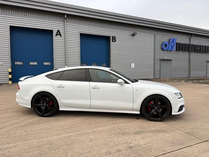 Used Audi A7 2013 White Hatchback