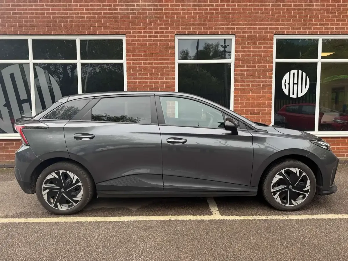 Used MG MG4 EV SE 319 kW (435 HP) 2022 Grey Hatchback