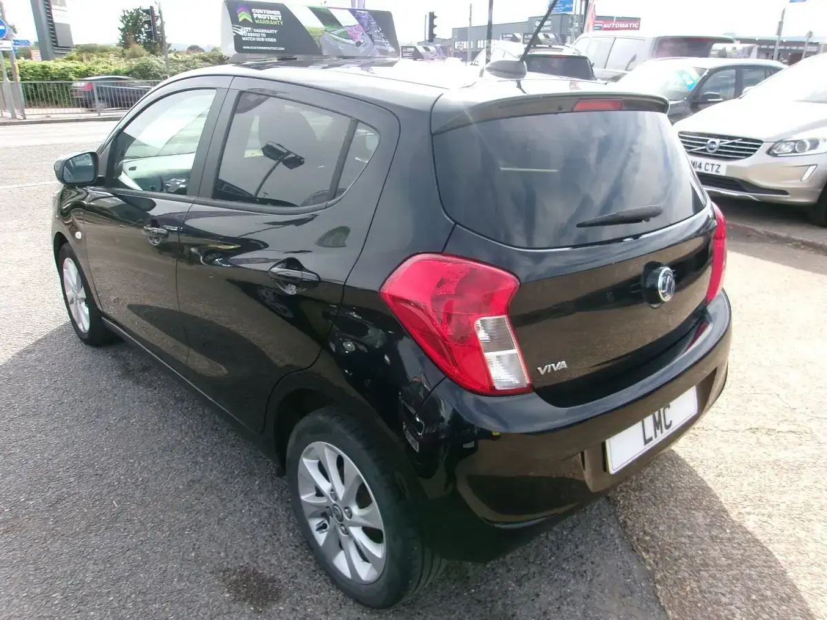Used Vauxhall Viva 75 HP (55 kW) 2018 Black Hatchback