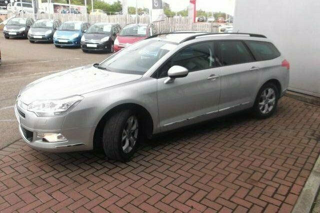 Used 2010 Citroën C5 Estate | £7,490 - Image 1/4