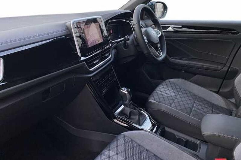 New VW T-Roc 148 HP (108 kW) 2025 SUV