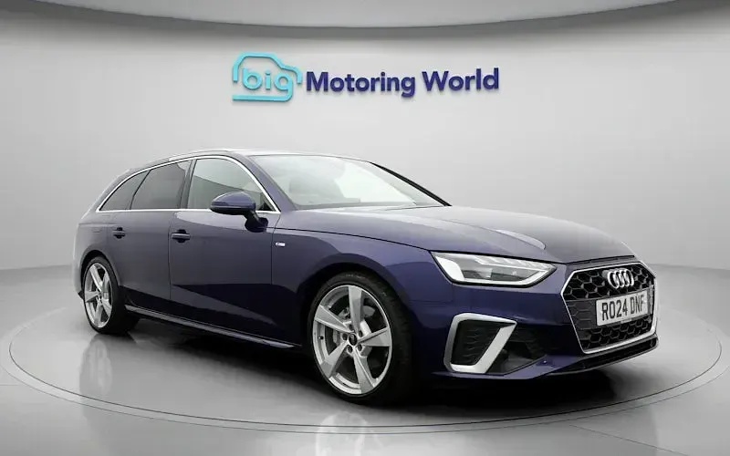 Used Audi A4 S-Line 204 HP (150 kW) 2024 Blue Estate