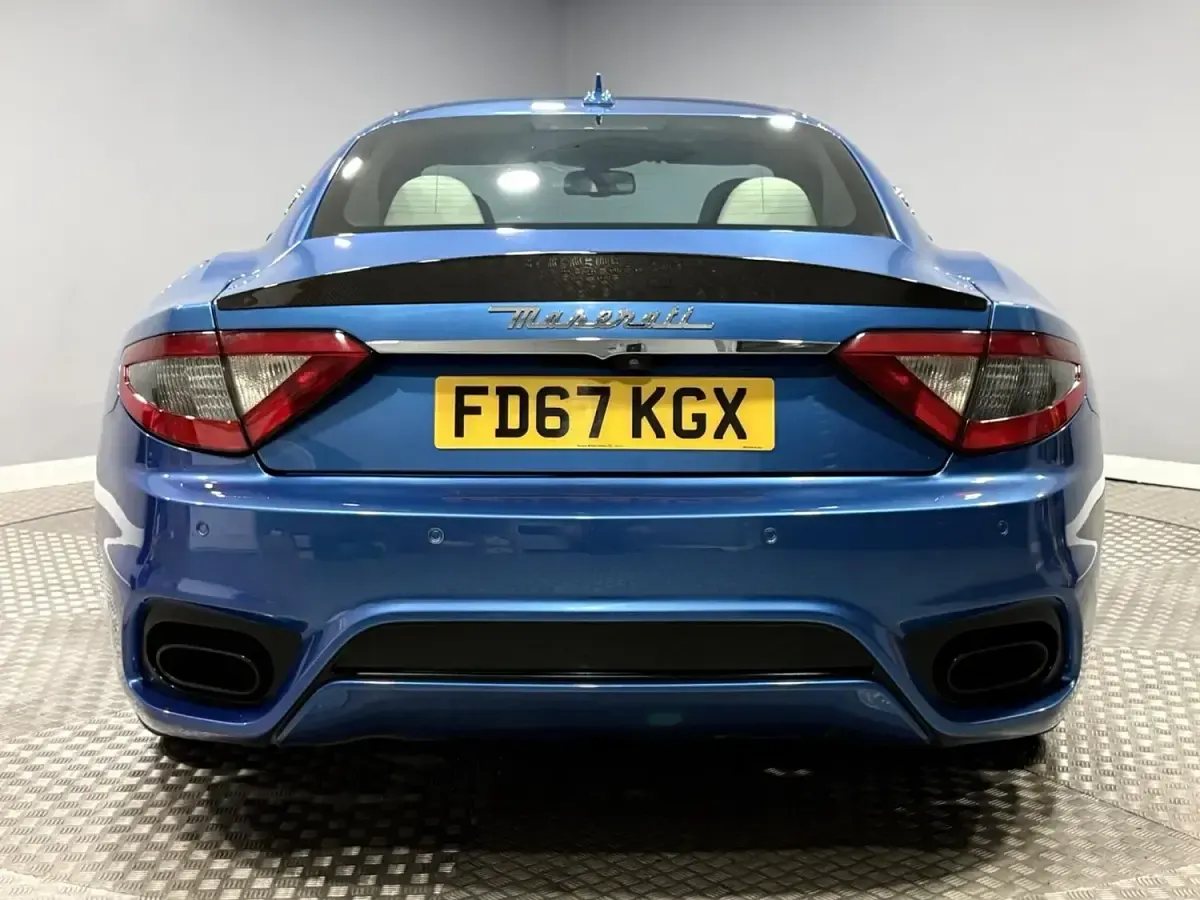 Used Maserati Granturismo 460 HP (338 kW) 2017 Blue Coupe