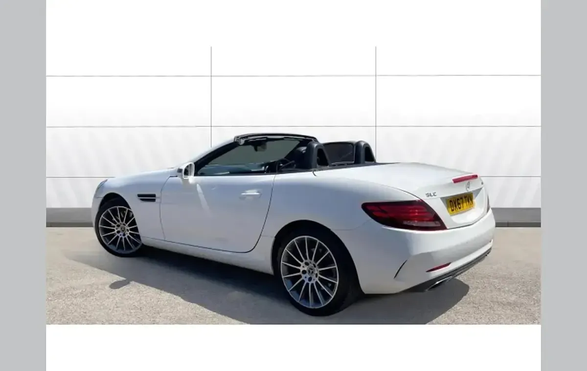 Used Mercedes SLC180 AMG line 156 HP (114 kW) 2017 White Cabriolet
