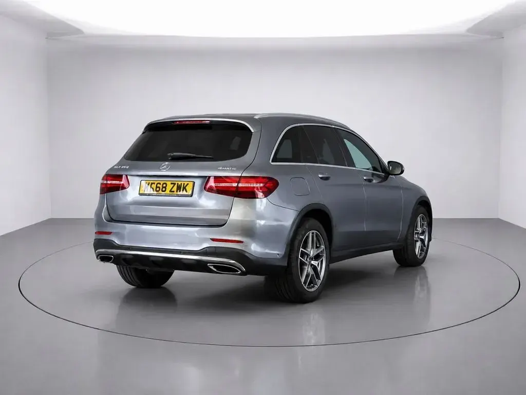 Used Mercedes GLC250 AMG line 211 HP (155 kW) 2018 Grey SUV