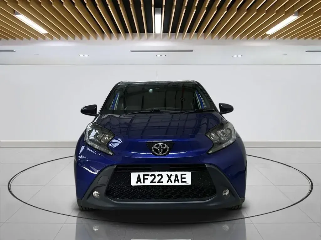 Used Toyota Aygo X 72 HP (52 kW) 2022 Blue SUV