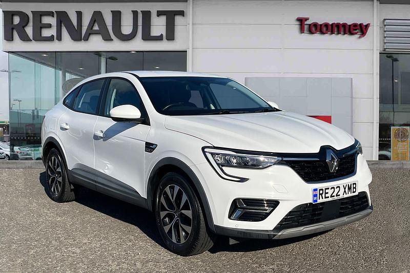 White Used 2022 Renault Arkana Iconic SUV | £15,995 (Fair price) - Image 1/1