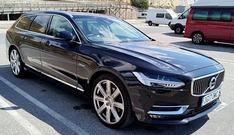 Black Used 2017 Volvo V90 Inscription Estate | £16,999 (Fair price) - Image 1/2
