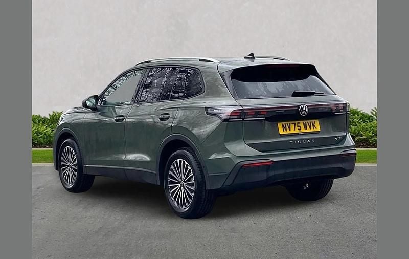 New VW Tiguan Match 150 HP (110 kW) 2026 Green SUV