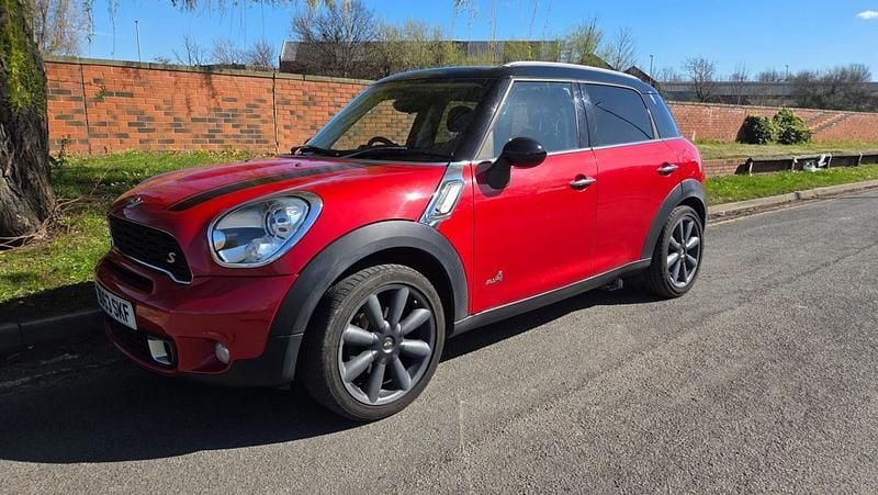 Used Mini Cooper S 2013 Red Hatchback