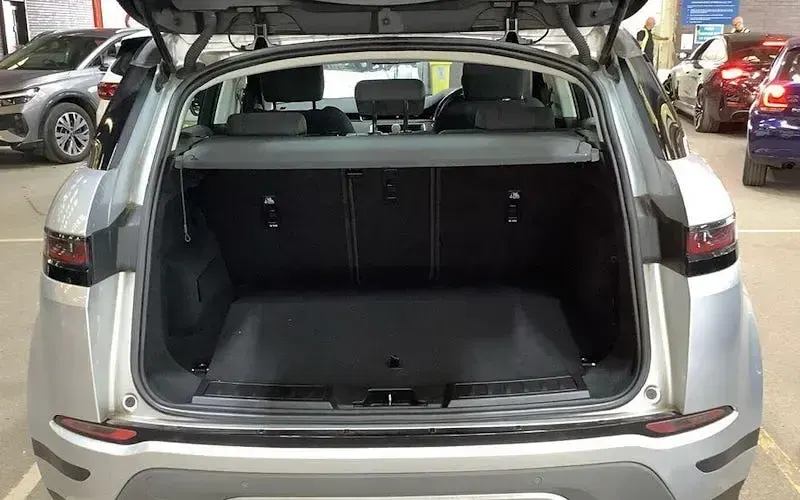 Used Land Rover Range Rover evoque 182 HP (133 kW) 2019 Silver SUV