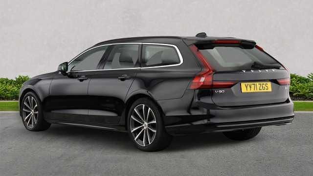 Used Volvo V90 Momentum 197 HP (144 kW) 2022 Black Estate