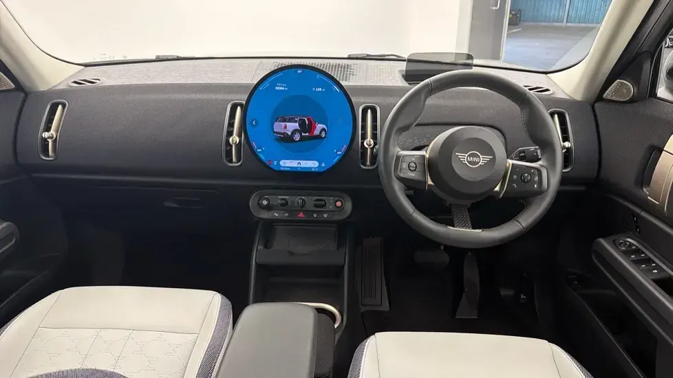 Used Mini Countryman 215 HP (158 kW) 2024 Silver SUV