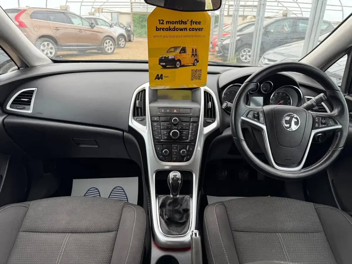 Used Vauxhall Astra SRi 2015 Grey Hatchback