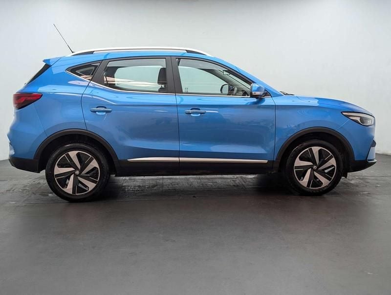 Usado MG ZS Trophy 114 kW (156 HP) 2022 Azul SUV