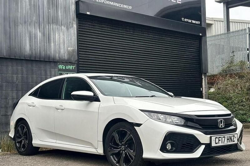 Used Honda Civic SR 129 HP (94 kW) 2017 White Hatchback