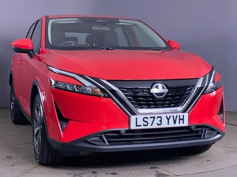 Used Nissan Qashqai Acenta Premium 190 HP (139 kW) 2023 Red SUV