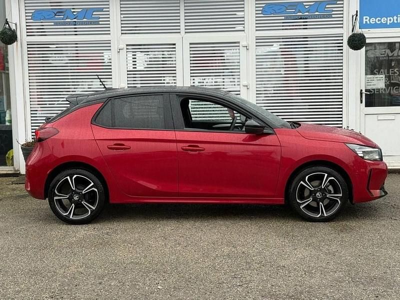 Second-hand Vauxhall Corsa S 100 CP (73 kW) 2024 Roșu Hatchback
