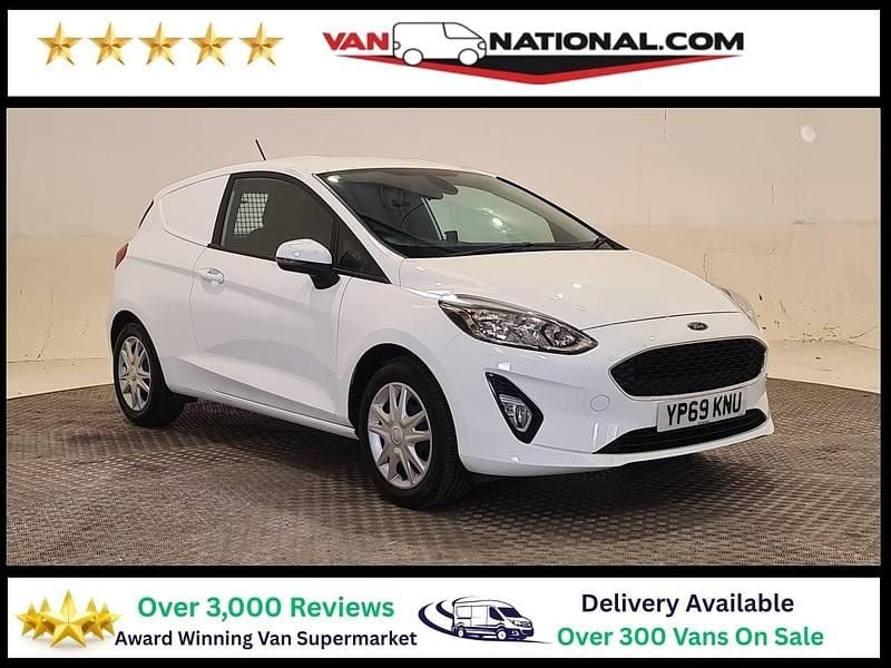 Used Ford Fiesta 85 HP (62 kW) 2019 White Van