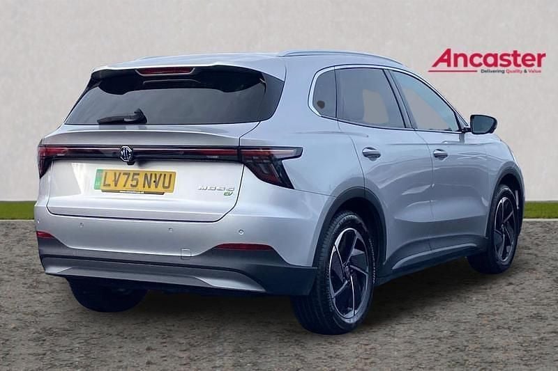 Used MG MG5 EV Trophy 169 kW (231 HP) 2025 Silver Estate