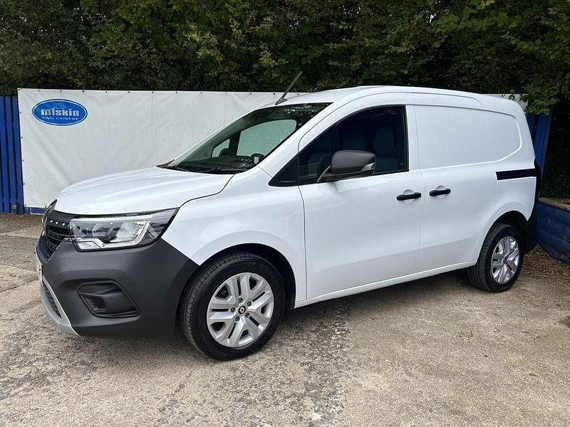White Used 2024 Renault Kangoo MPV | £12,499 (Fair price) - Image 1/4