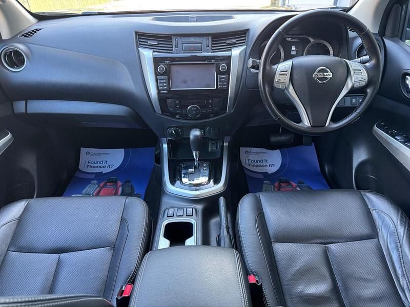 Used Nissan Navara Tekna 2018 Black Pickup