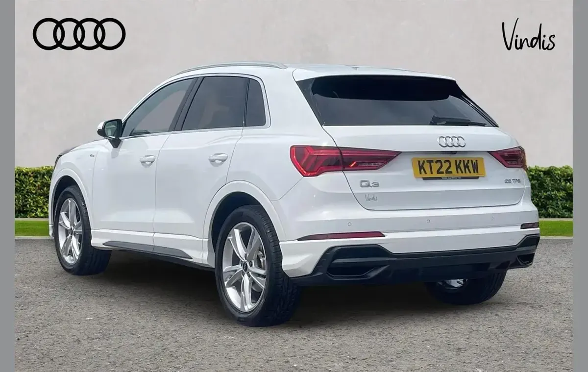 Used Audi Q3 S-Line 150 HP (110 kW) 2022 White SUV