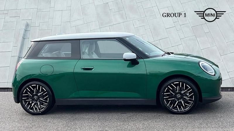 New Mini Cooper Hatch 158 kW (215 HP) 2025 Green Hatchback