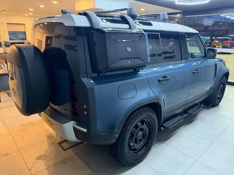Used Land Rover Defender SE 300 HP (220 kW) 2020 Blue SUV